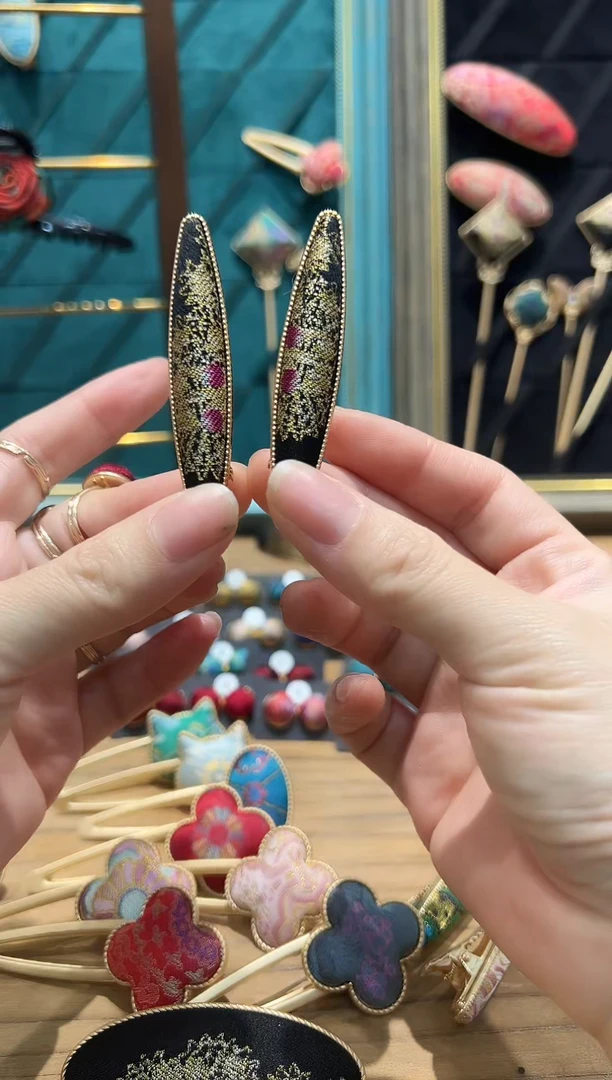 【闪购商品】【一物一拍】黑金蝴蝶小柳叶 不挑花位1个