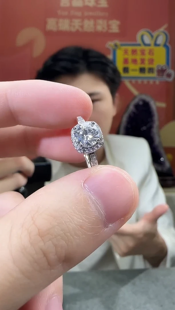 银S925镶嵌戒指水晶7mm戒指简约设计款莫桑钻