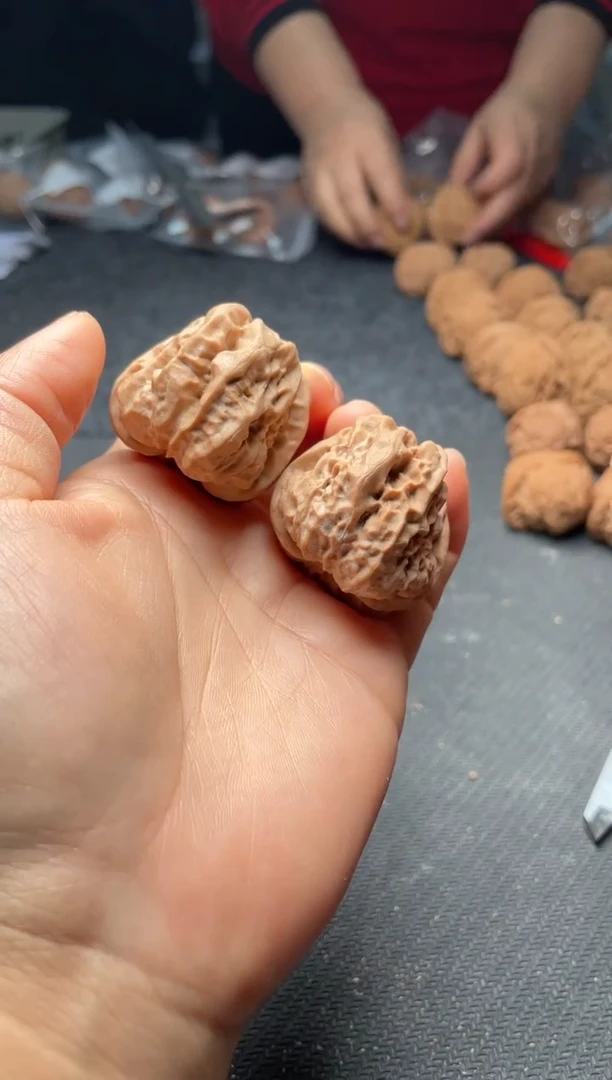 把件文玩核桃w218  蛤蟆头 36尺