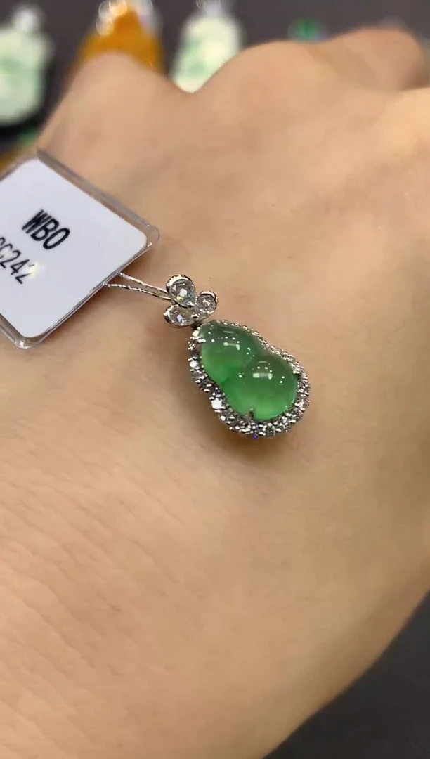 吊坠(不含链)18K金镶嵌翡翠b8