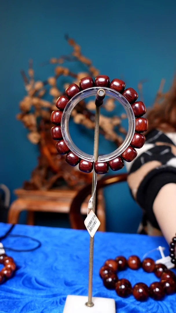 【闪购商品】木 本降真香海南红降花梨公手串