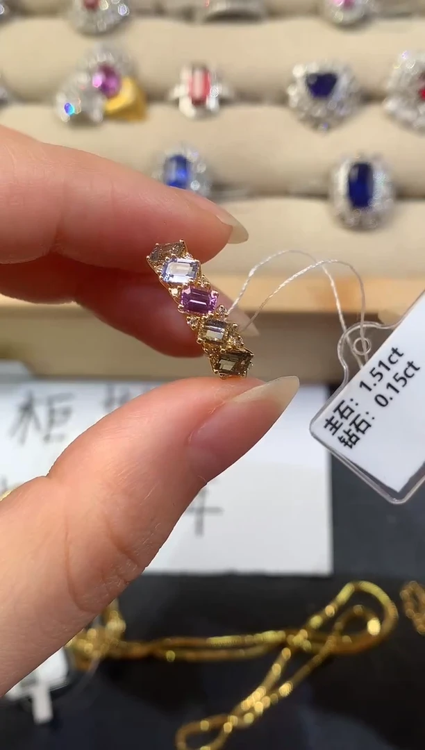 戒指彩色蓝宝石18K金镶嵌D814|2980