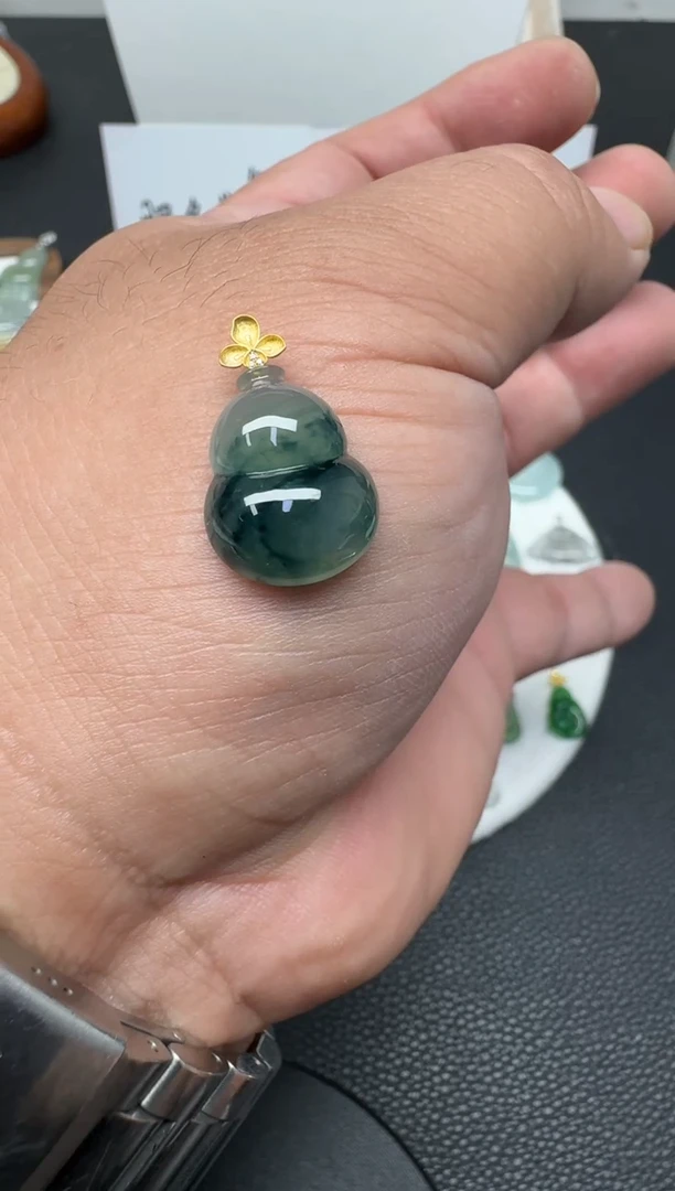颈饰18K金镶嵌翡翠（25号）纯天然A货缅甸翡翠  葫芦锁骨吊坠