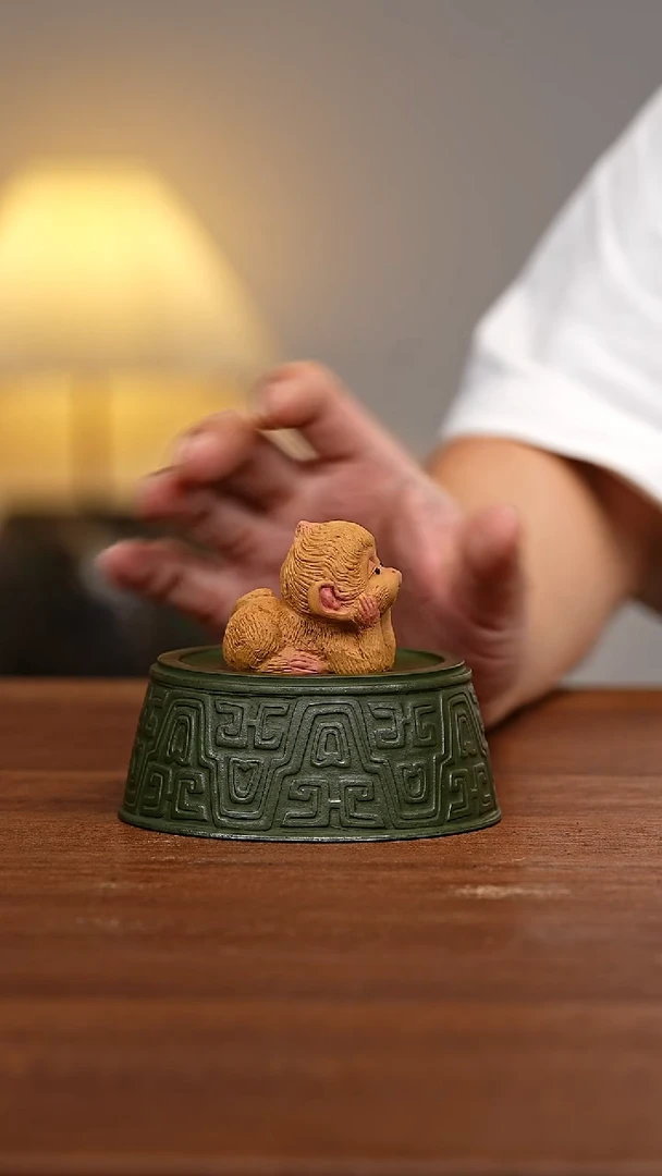 茶壶紫砂托腮小猴子茶宠