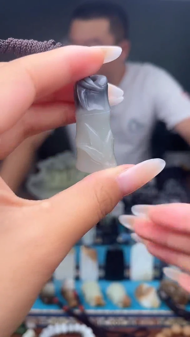 未镶嵌和田玉挂件1