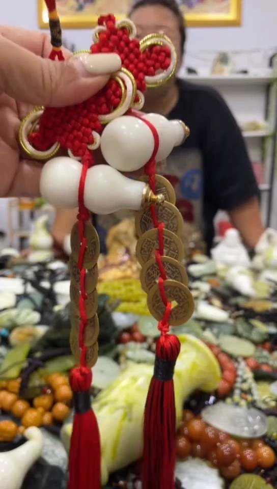 未镶嵌岫玉吊坠多样性发货发其中一件