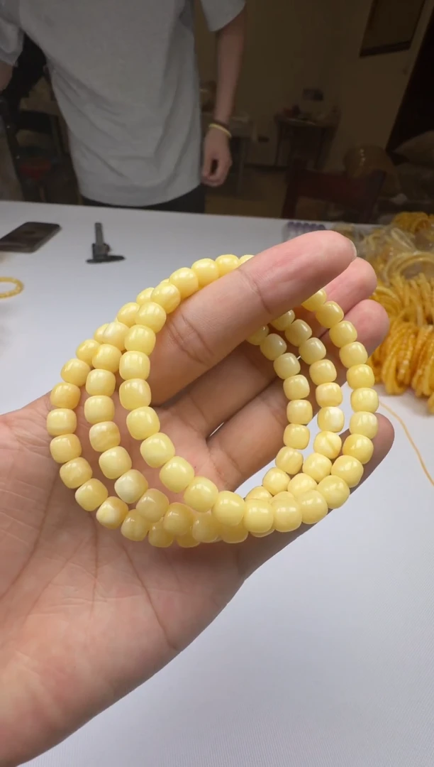 未镶嵌颈饰蜜蜡7MM多样性其中发一