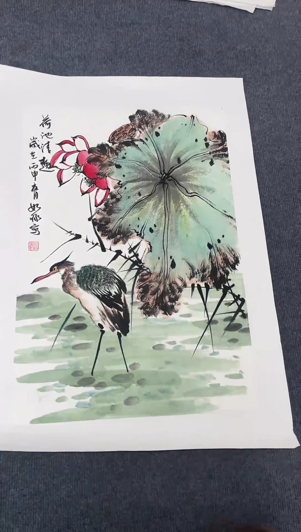竖款精品开三花鸟，