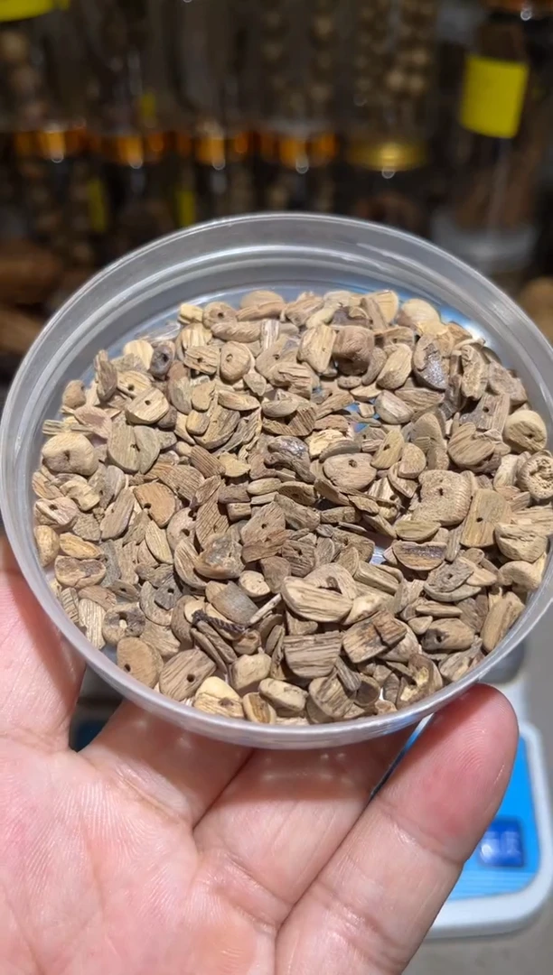沉香沉香碎屑巴*印尼土沉10（克）