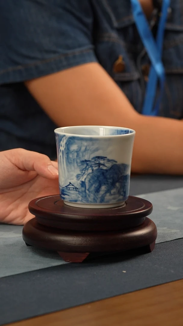 杯子非遗传承人-王庆龙-泼墨技法山水直口杯