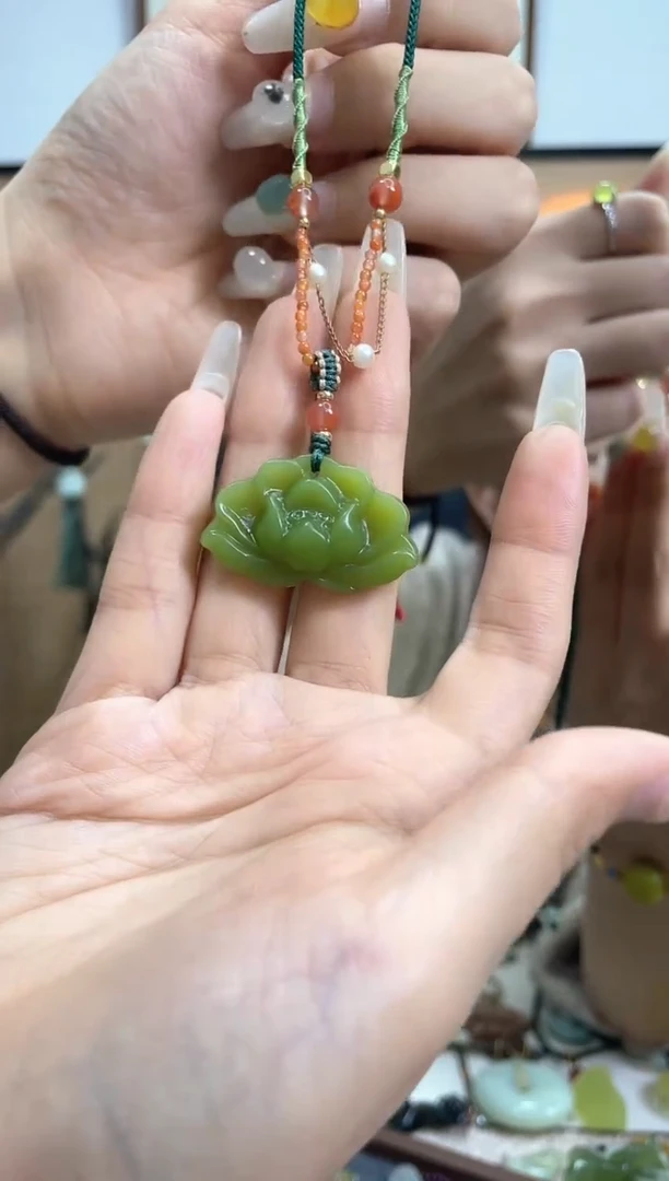 【闪购商品】岫玉吊坠未镶嵌多样性发货其中发一