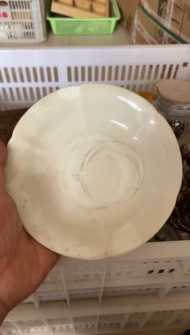 无运费险有瑕疵的摄影的产品有使用过的痕迹有点脏介意勿拍