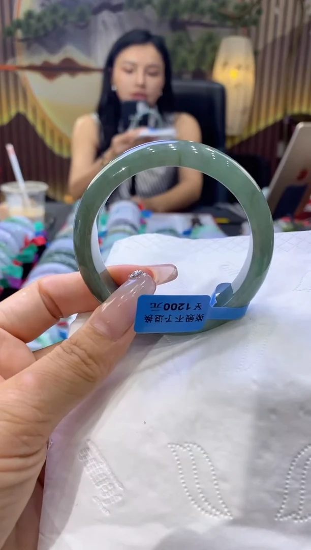 翡翠手镯未镶嵌00005450
