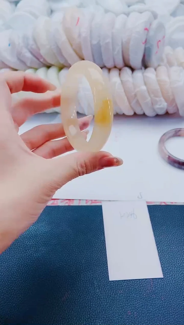 未镶嵌手镯石英质玉K246-59-60