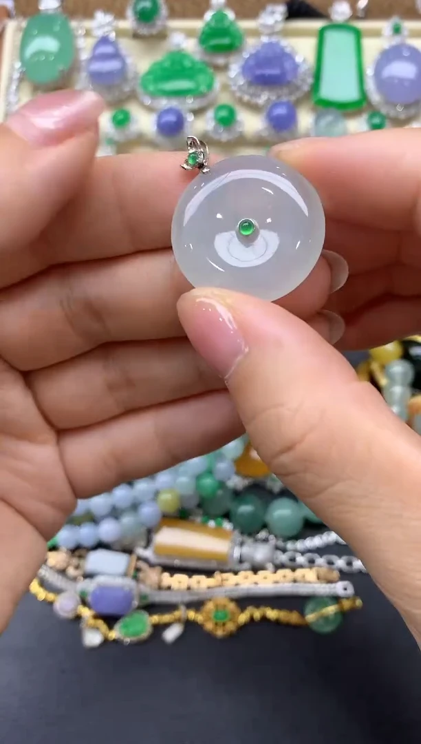 【闪购商品】翡翠颈饰18K金镶嵌148中国好珍宝