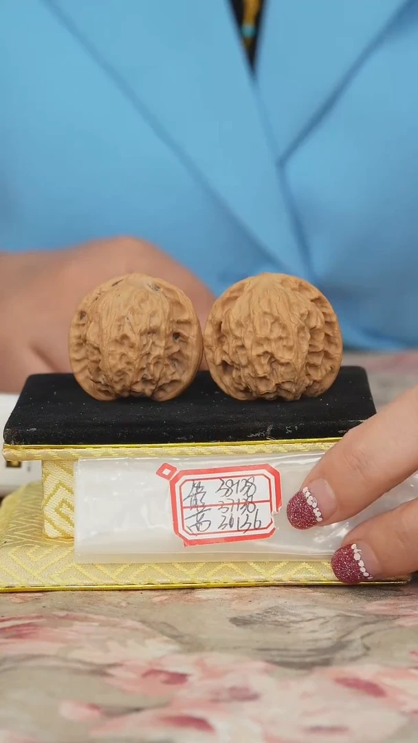 文玩核桃把件野狼微修