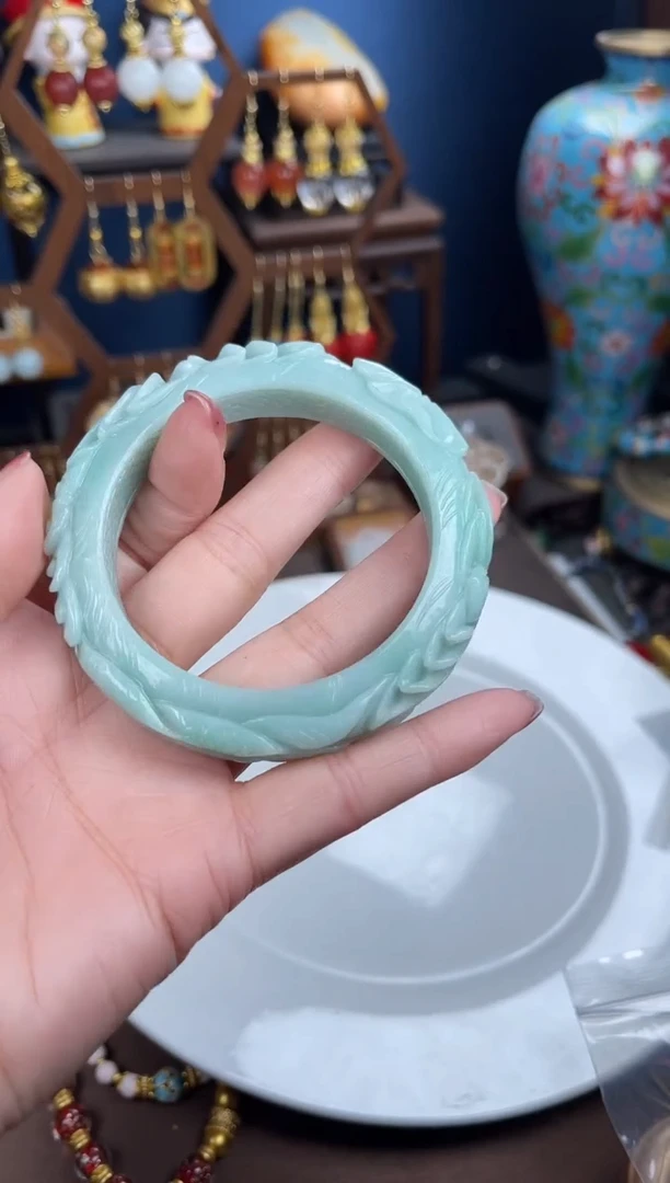 未镶嵌挂件翡翠乐*悠，112701手镯