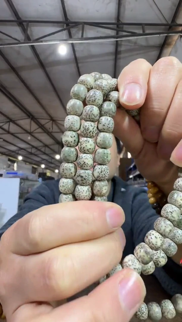 手串星月菩提H7实物为准