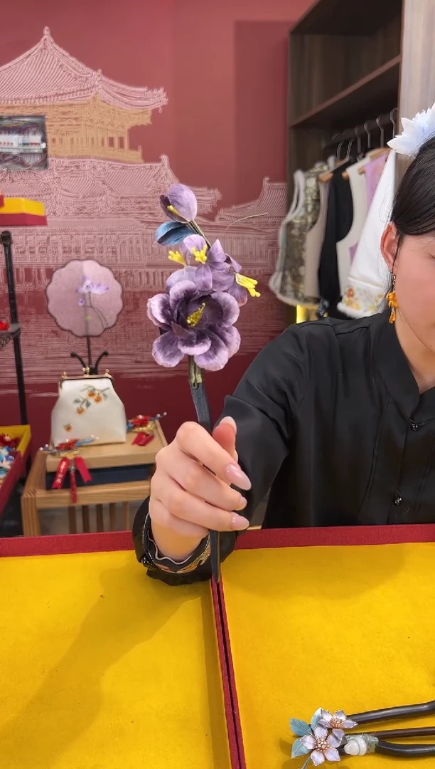 【闪购商品】刺绣非遗绒花（发饰）