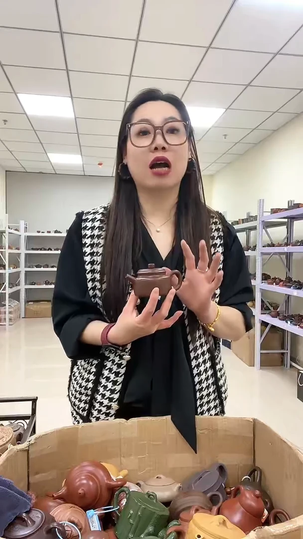 【闪购商品】紫砂茶壶紫朱泥 光素德钟