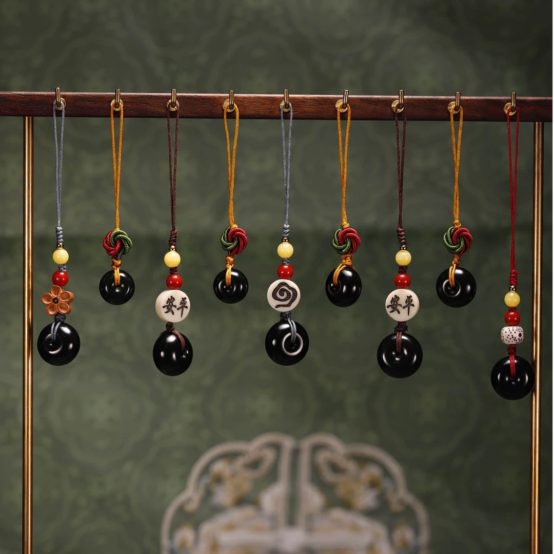 和田玉黑青平安扣（多样性发其一）