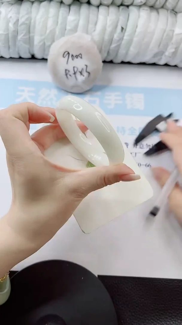 和田玉手镯未镶嵌多样性发货V197