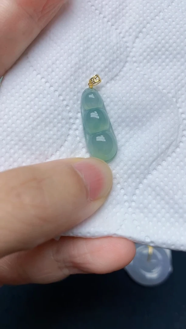 翡翠18K金镶嵌颈饰天然缅甸A货翡翠