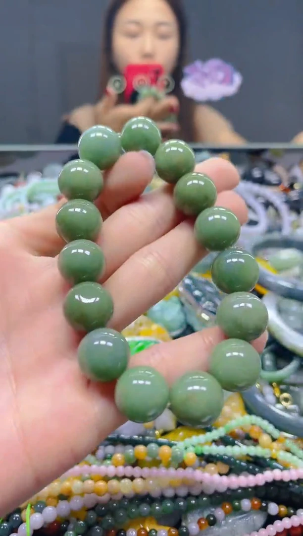 颈饰未镶嵌翡翠13MM/T/翡翠A货，一件也是批发价