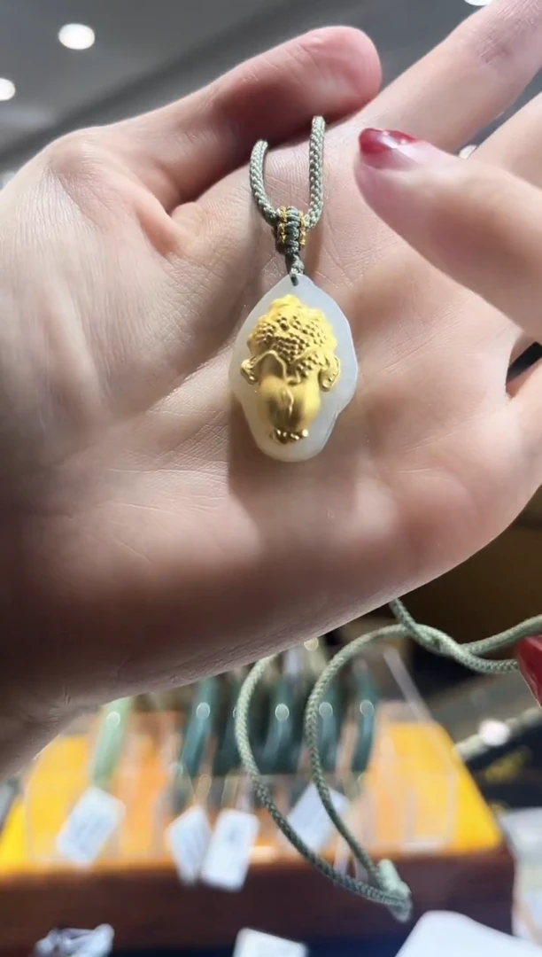 【闪购商品】和田玉吊坠(不含链)足金镶嵌白菜 多样性发其一