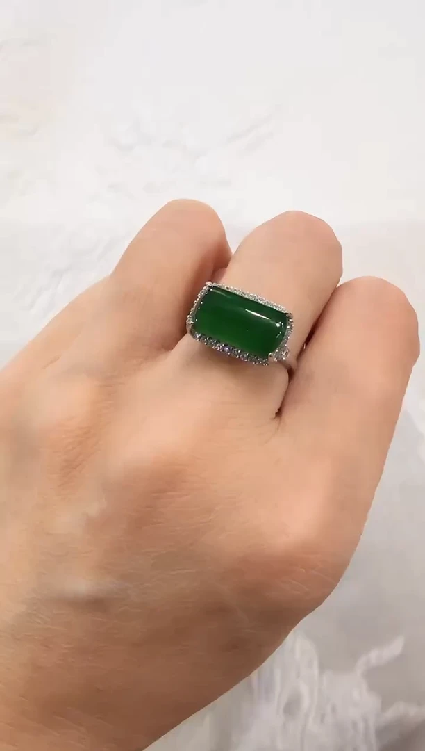 颈饰银S925镶嵌翡翠国风