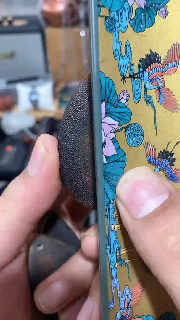 瓷片闪购商品  如图所示