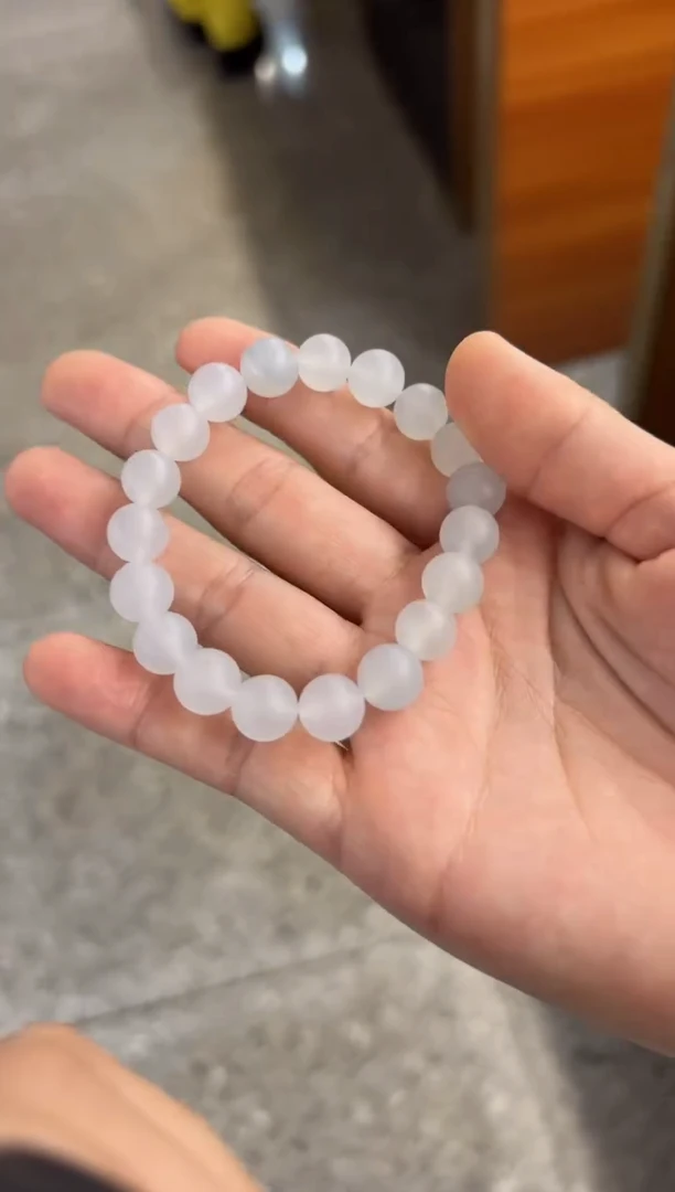 未镶嵌定制翡翠手串