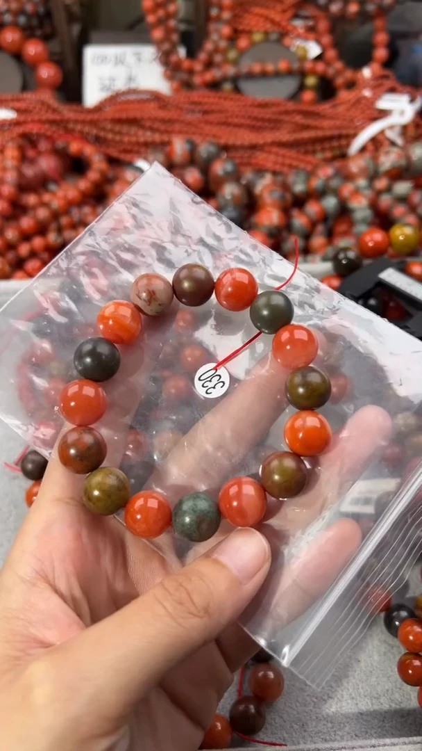 南红玛瑙手串未镶嵌12+