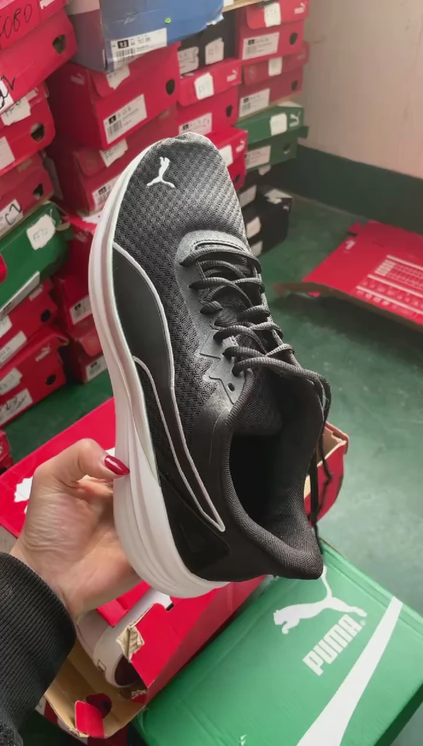 彪马时尚休闲运动鞋  42.5M  HH6