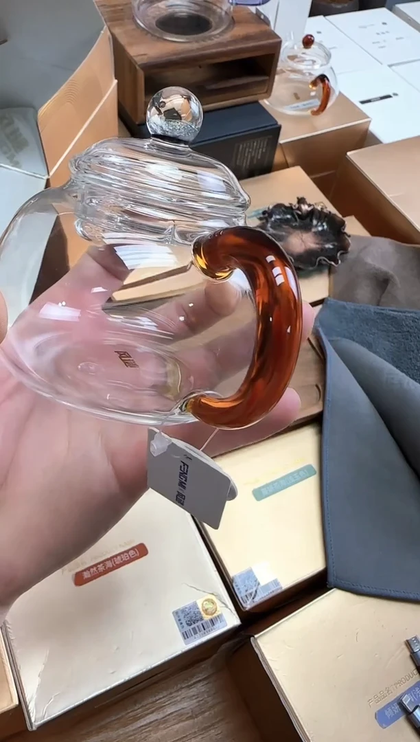 风谜金标璀璨樽悦壶琥珀