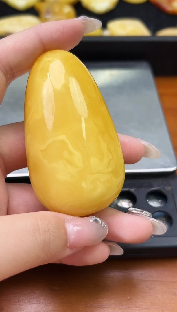 未镶嵌琥珀裸石琥珀蜜蜡吊坠
