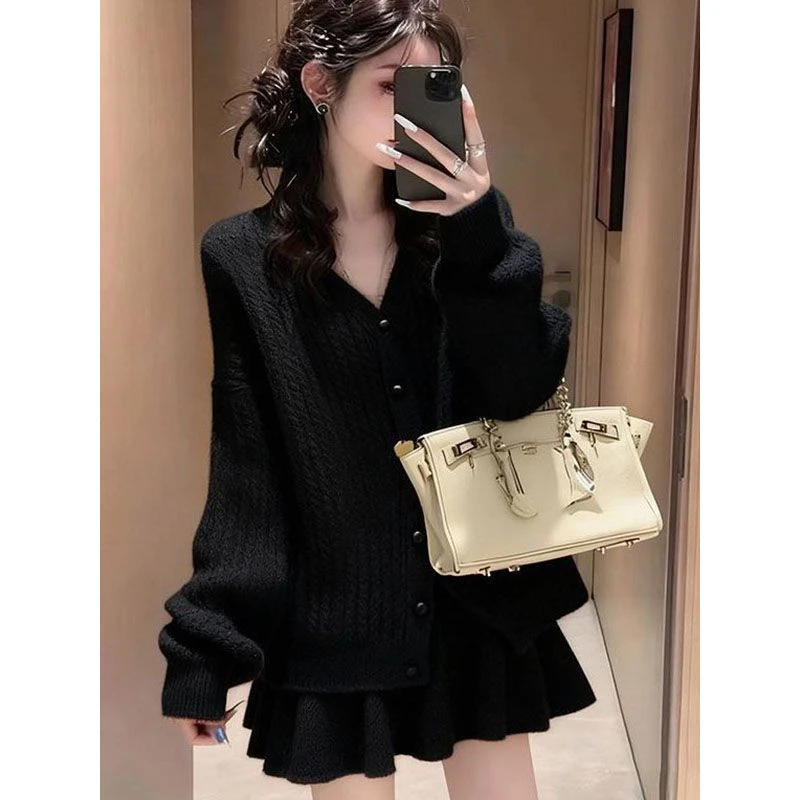 韩系小个子黑色毛衣套装女2026秋冬慵懒风穿搭针织上衣短裙两件套