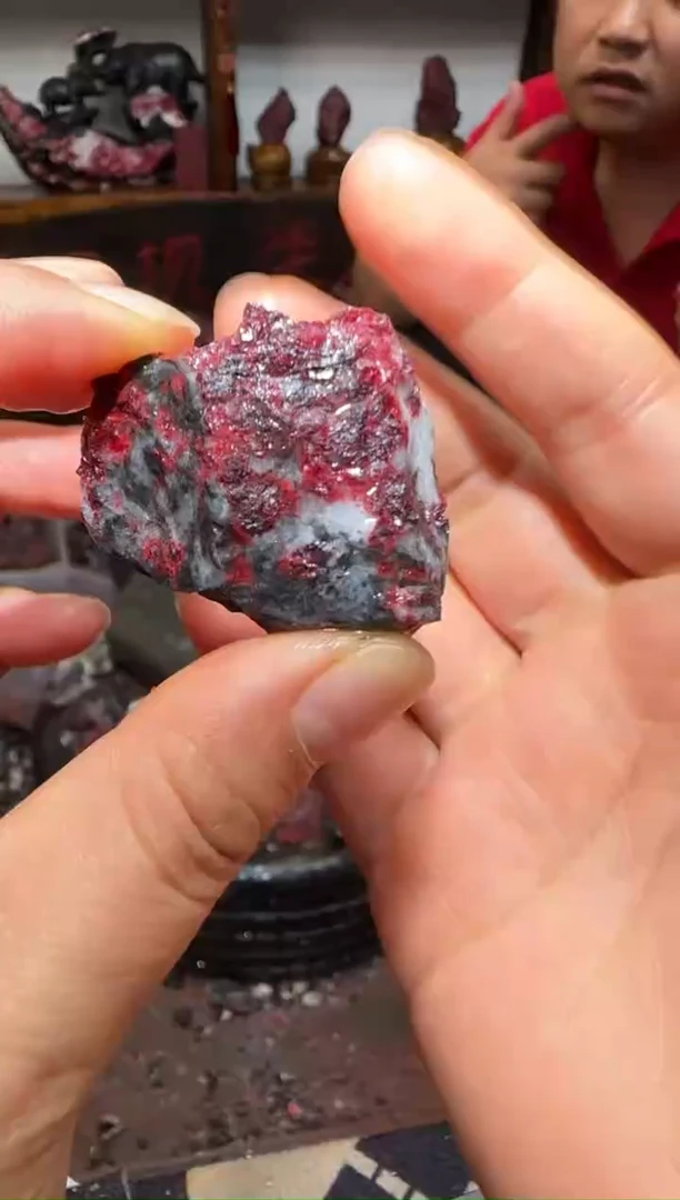 天然辰砂朱砂毛矿石2