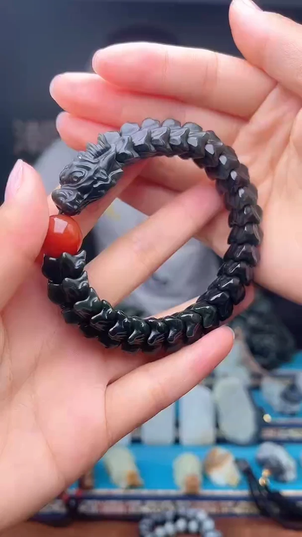 未镶嵌和田玉挂件1