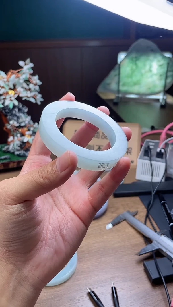 【闪购商品】定制翡翠手镯未镶嵌定制