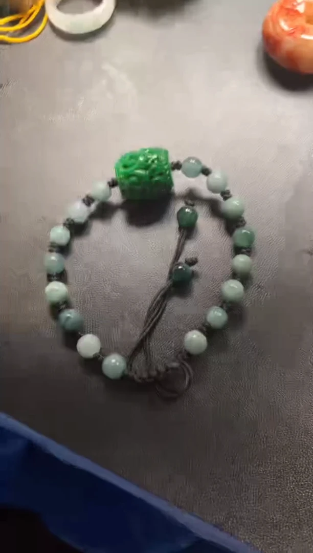 颈饰未镶嵌翡翠缅甸翡翠