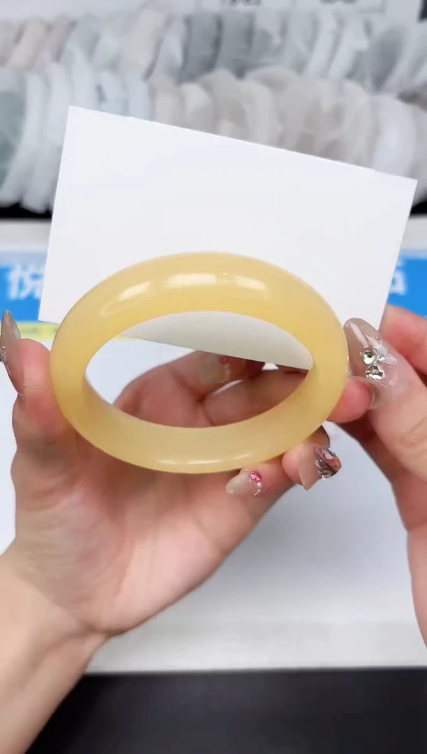 石英质玉手镯未镶嵌61-56.0