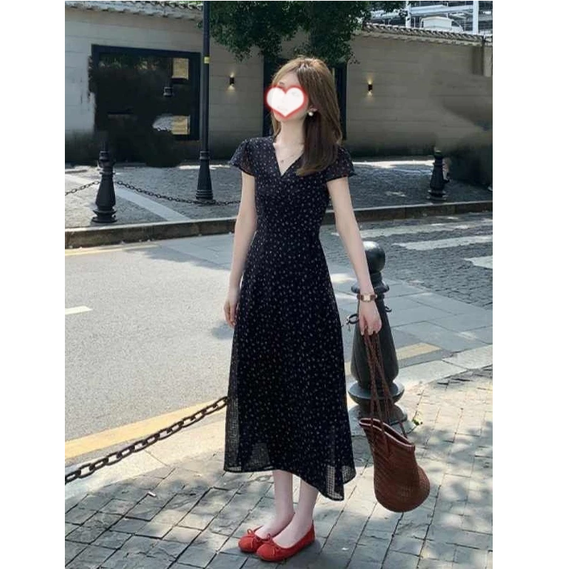 法式气质碎花雪纺连衣裙女夏季2025新款高级感时尚修身v领长裙子