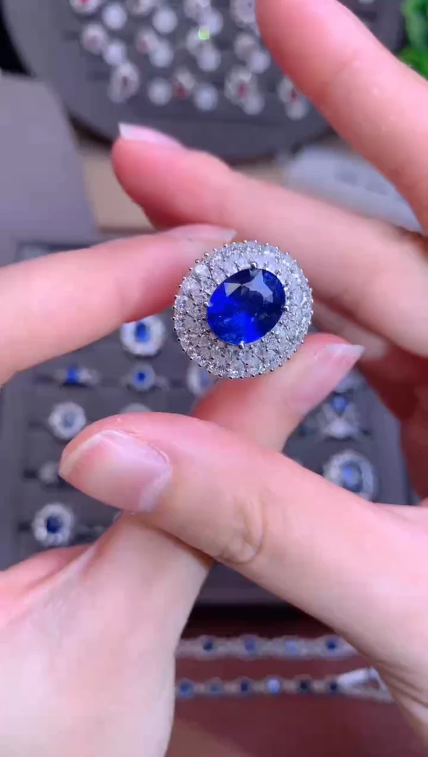 【闪购商品】蓝宝石戒指18K金镶嵌5.04CT