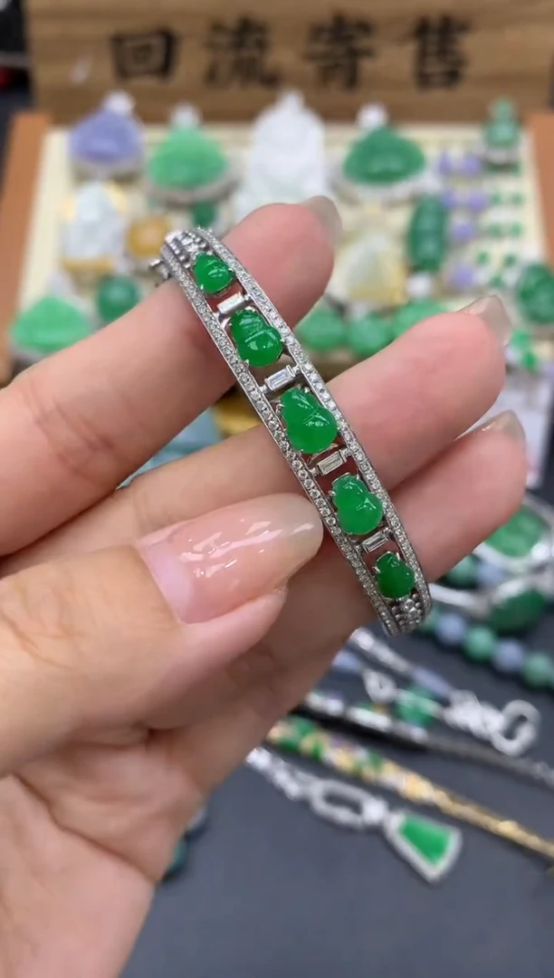 【闪购商品】翡翠手镯18K金镶嵌476-中国好珍宝