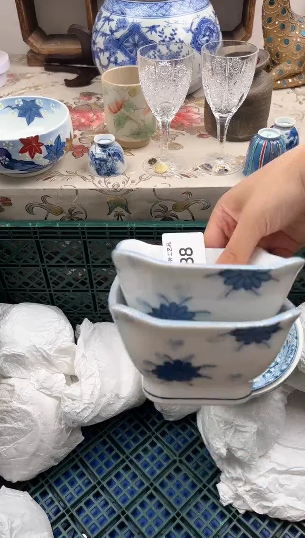 瓷片@****gF         588