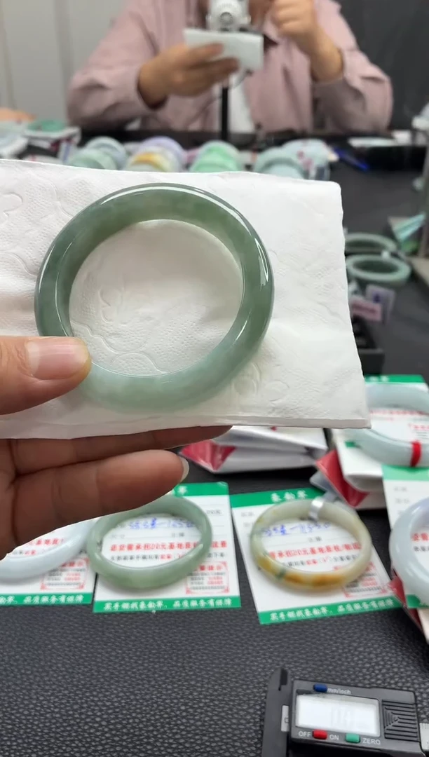 未镶嵌手镯翡翠翡翠30   正圈5556