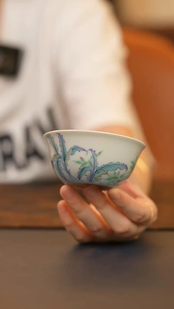 晴山素华雨打芭蕉鸡缸杯