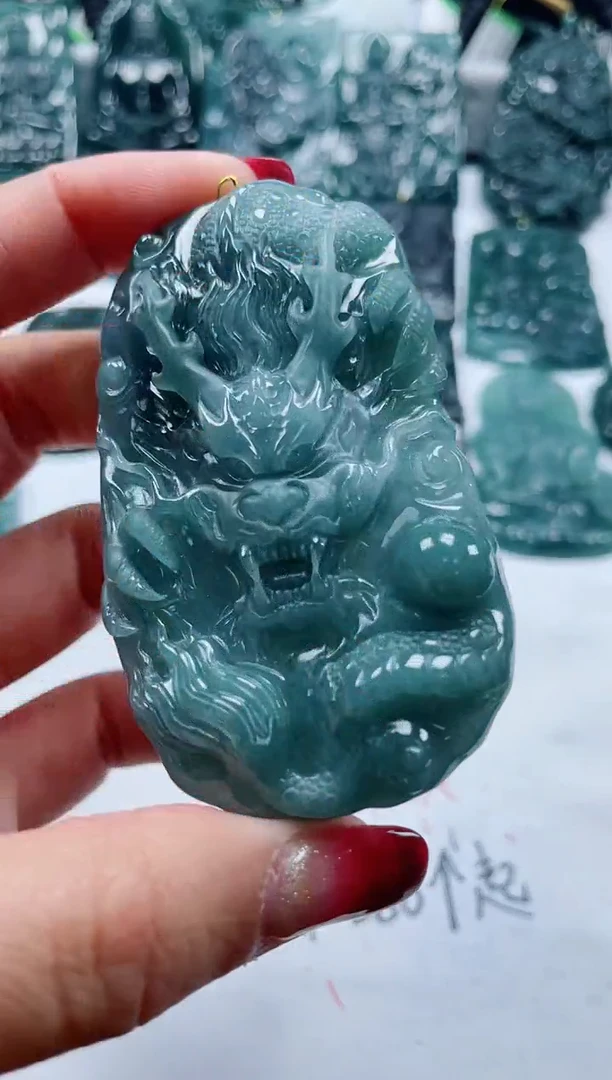 【闪购商品】翡翠颈饰未镶嵌