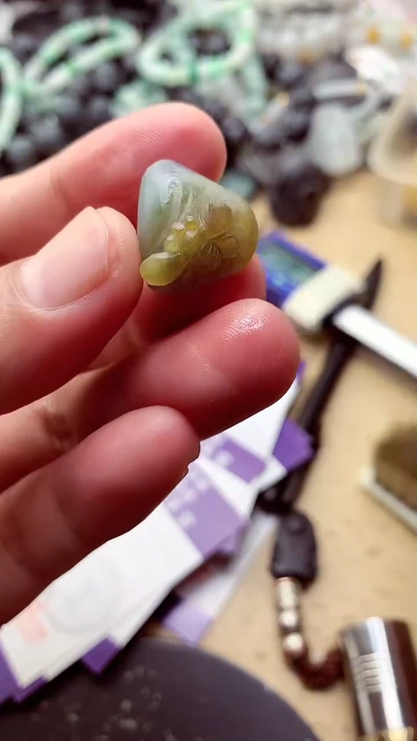 定制翡翠未镶嵌翡翠1